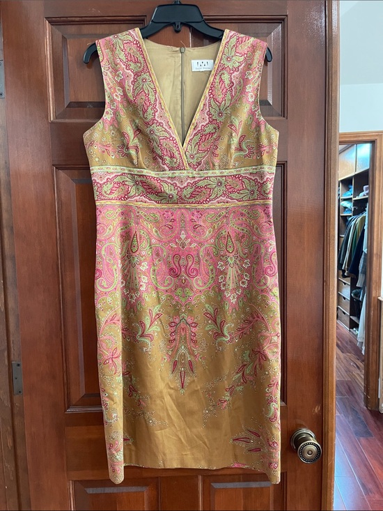 David Meister Dresses & Skirts - David Meister  Gold and Pink Paisley Midi Sheath Dress size 12